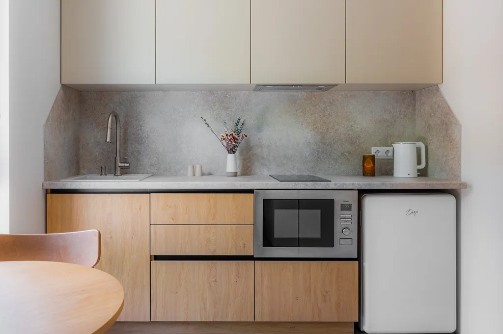 Студия с видом на горы и бассейном