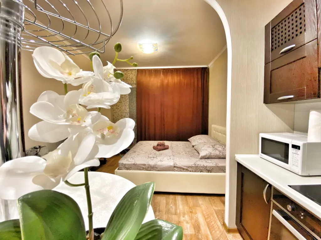 Квартира Уютная студия рядом с ТРЦ Аура, ЖД вокзалом, Аэопортом — аренда посуточно в Сургут