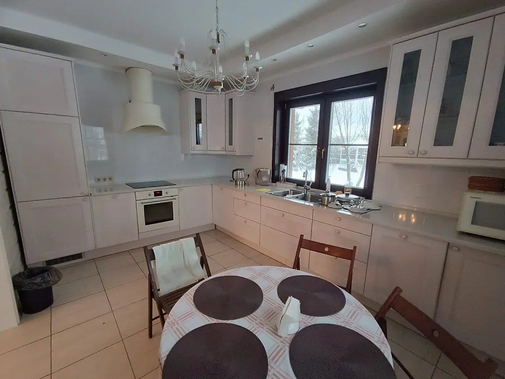 Большой светлый гостевой дом 230кв/м 50 соток участок