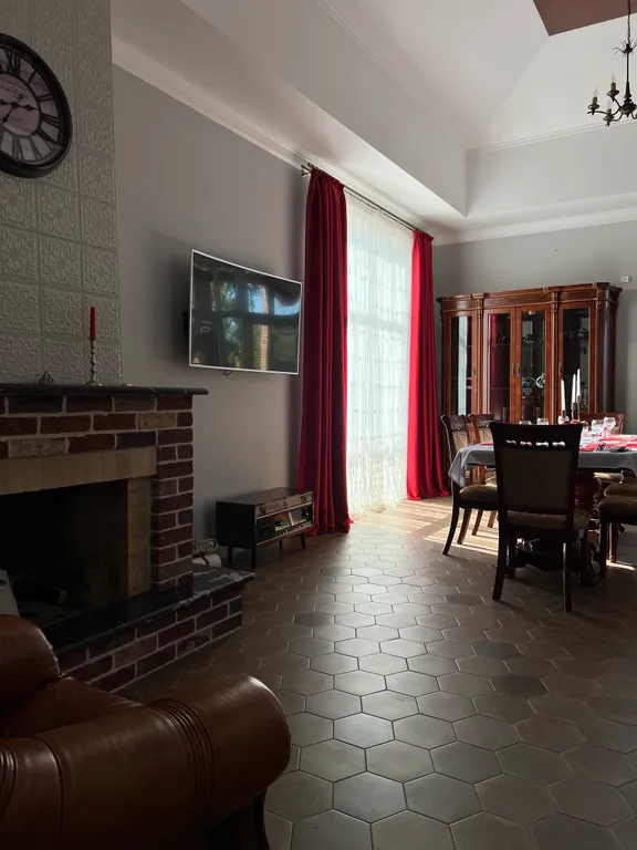 Villa Rai, уют и отдых в окружении дубового леса с теплым бассейном