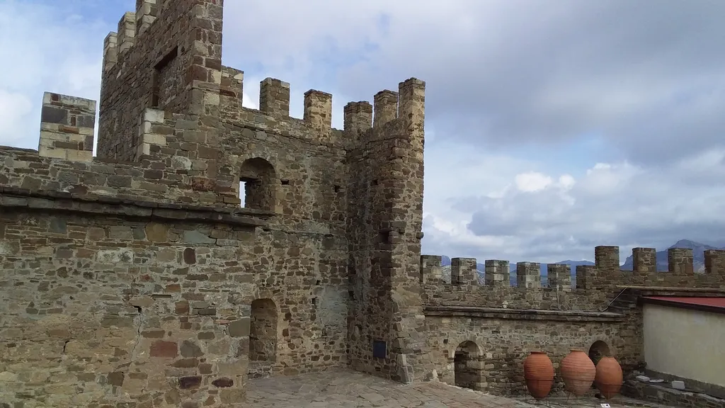 Квартира Двухкомнатная квартира рядом с кипарисовой аллеей — Судак