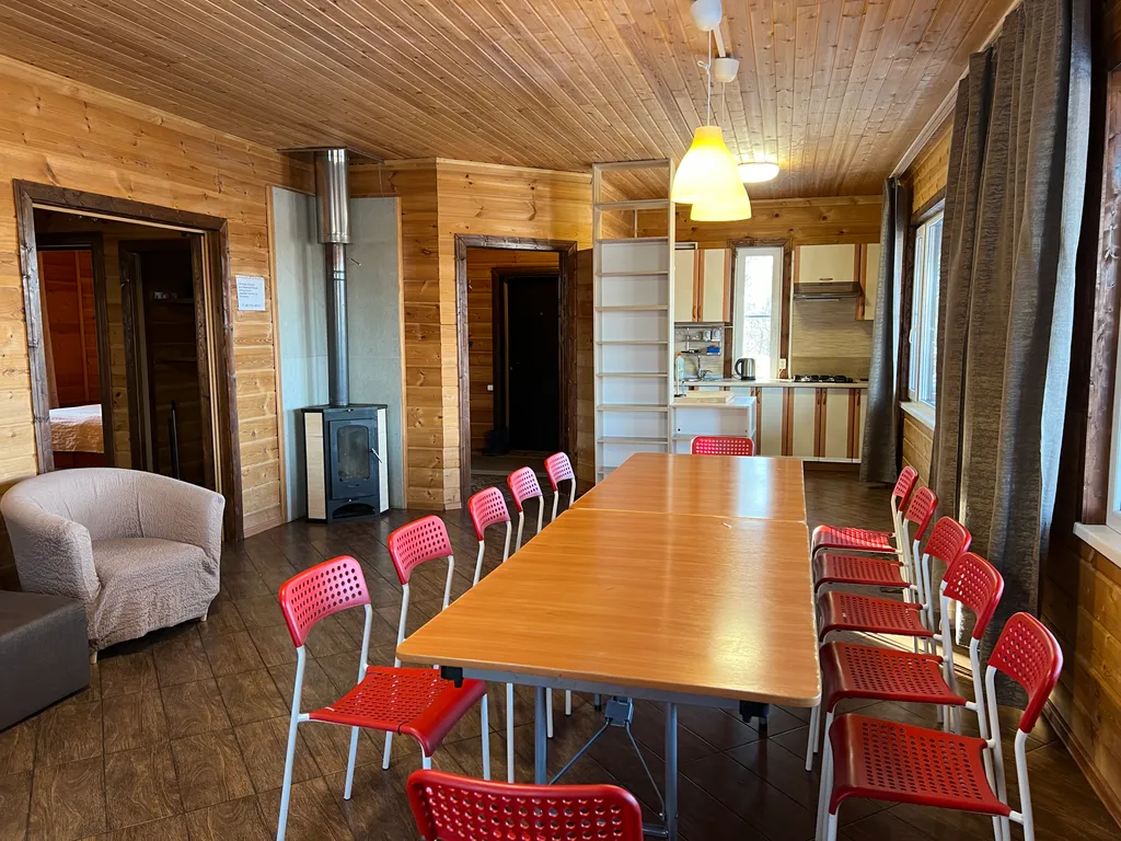 Уютный коттедж у озера