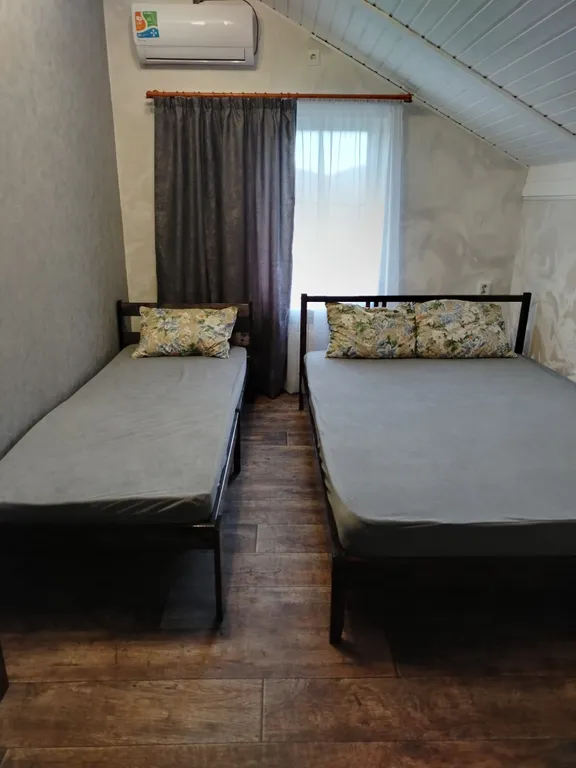 Комната с видом на горы