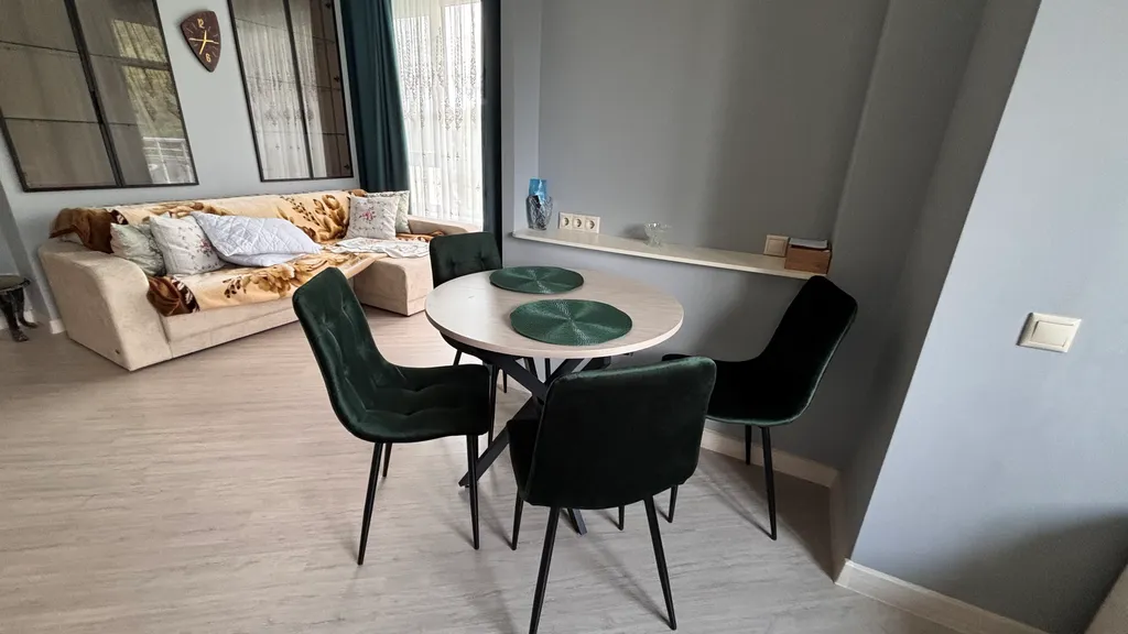 Квартира у Ласточкиного гнезда