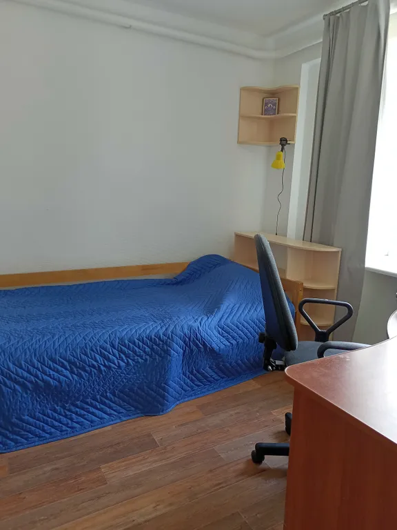 Уютный дом у леса