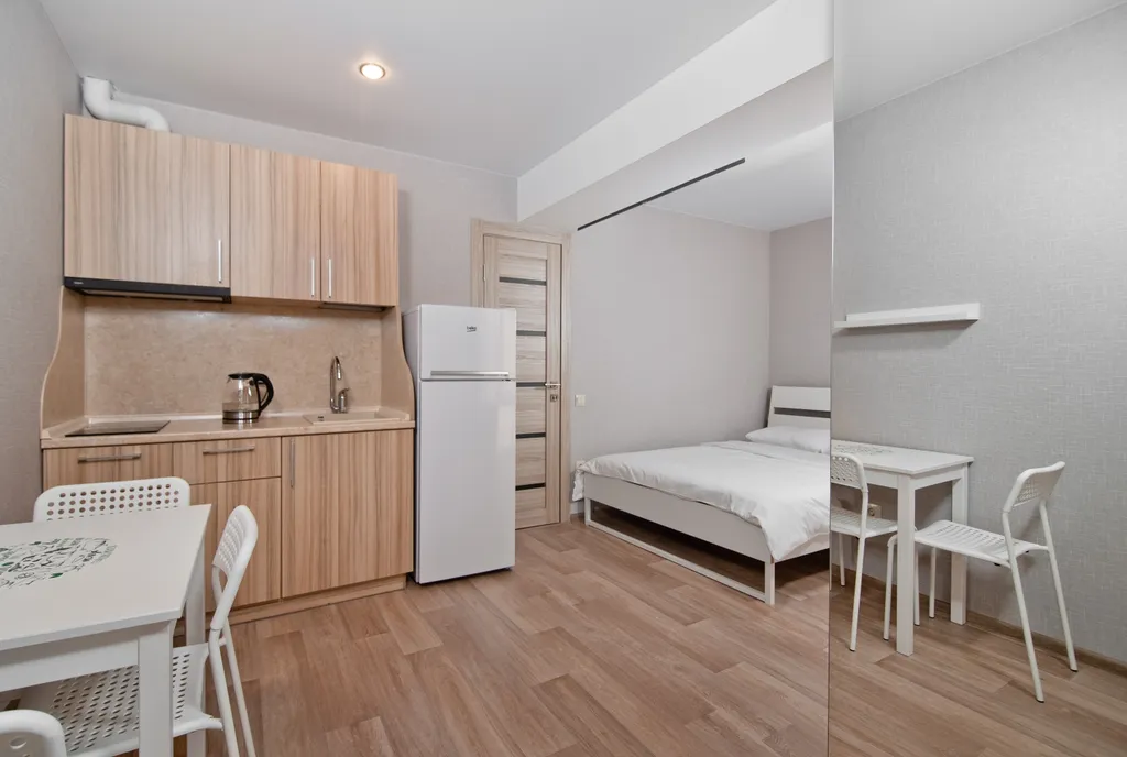 Квартира Апартаменты в Адлере напротив жд вокзала — Адлер