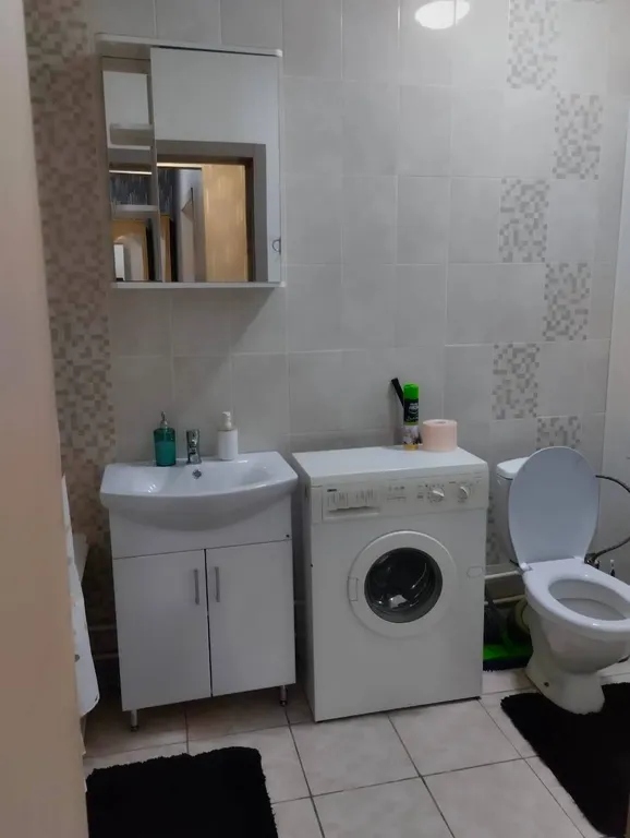 Уютная квартира с хорошим ремонтом рядом с ТРЦ