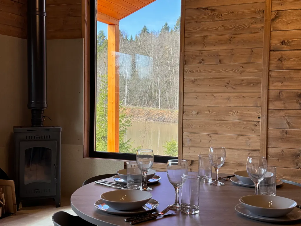 Атмосферный домик с баней на дровах и купелью