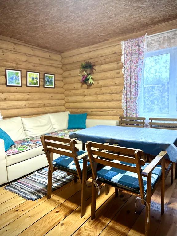 Коттедж Дом на берегу пруда — Бор