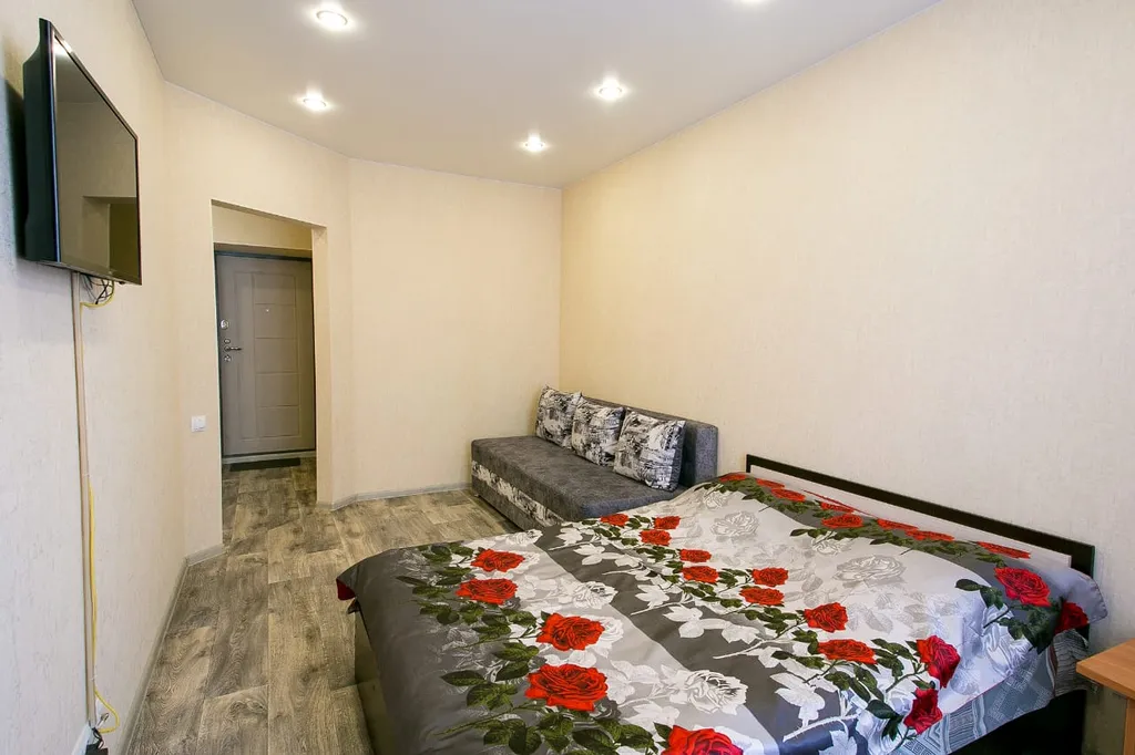 Уютная свежая квартира у набережной — аренда посуточно в Саратов