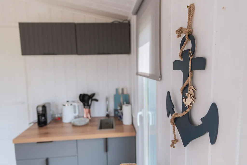 Коттедж Домик у озера с рыбалкой Катин Клев — Голыгино