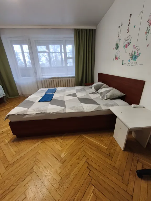 Четырёхместный семейный номер, ул.Веры Хоружей, Комаровский рынок