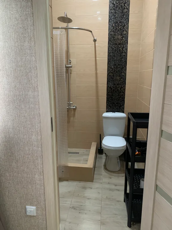 Комфортабельный дом с бассейном с видом на горы