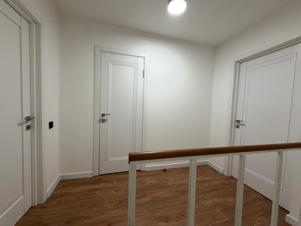 4-комнатный Дом