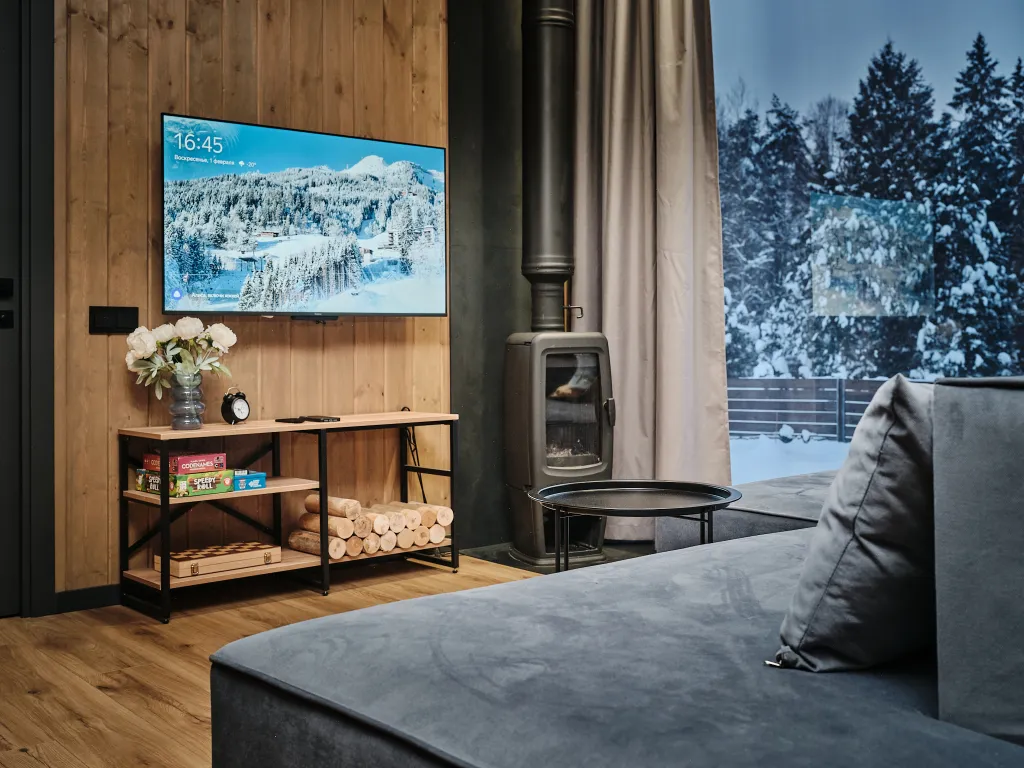 Нoвый уютный дoм с сауной у горнолыжного склона "Черника"