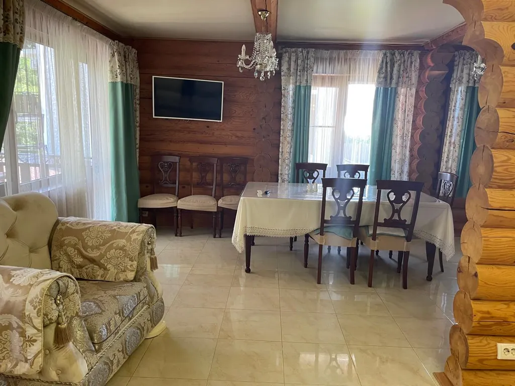 6-комнатный Дом