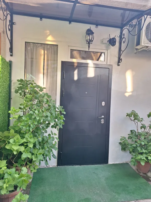 Уютный часть домик у моря с шикарным видом на море и старинные улочки