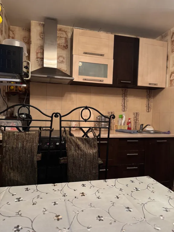 Квартира В тихом дворике с утепленной лоджией — аренда посуточно в Екатеринбург