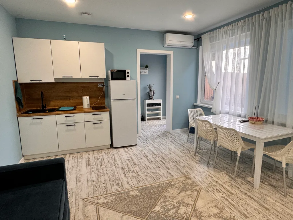 Уютный дом у моря