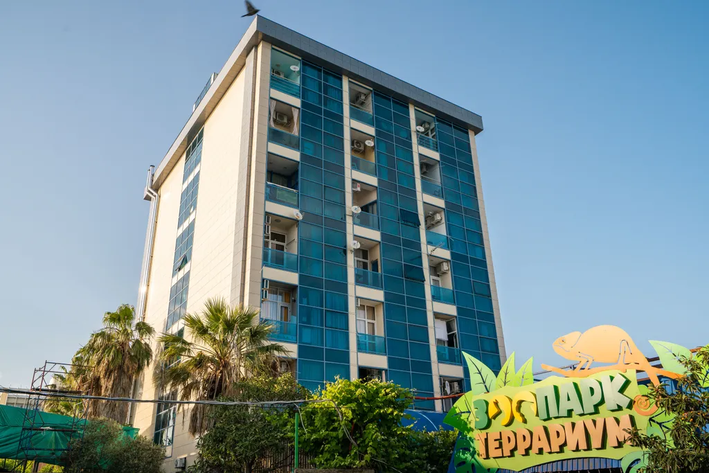 Квартира Светлая квартира с видом на море и бассейн — Адлер