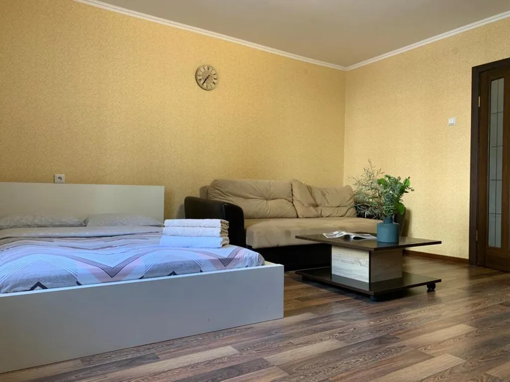 Квартира 2-комнатная квартира у Радуги парк — Екатеринбург