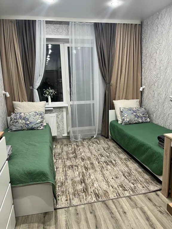 Квартира Студия в 4 км от аэропорта Толмачево — аренда посуточно в Обь