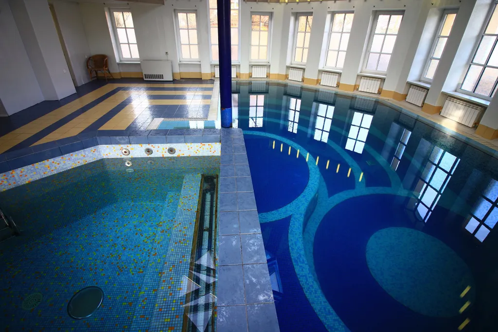 Экслюзивный коттедж с двумя бассейнами