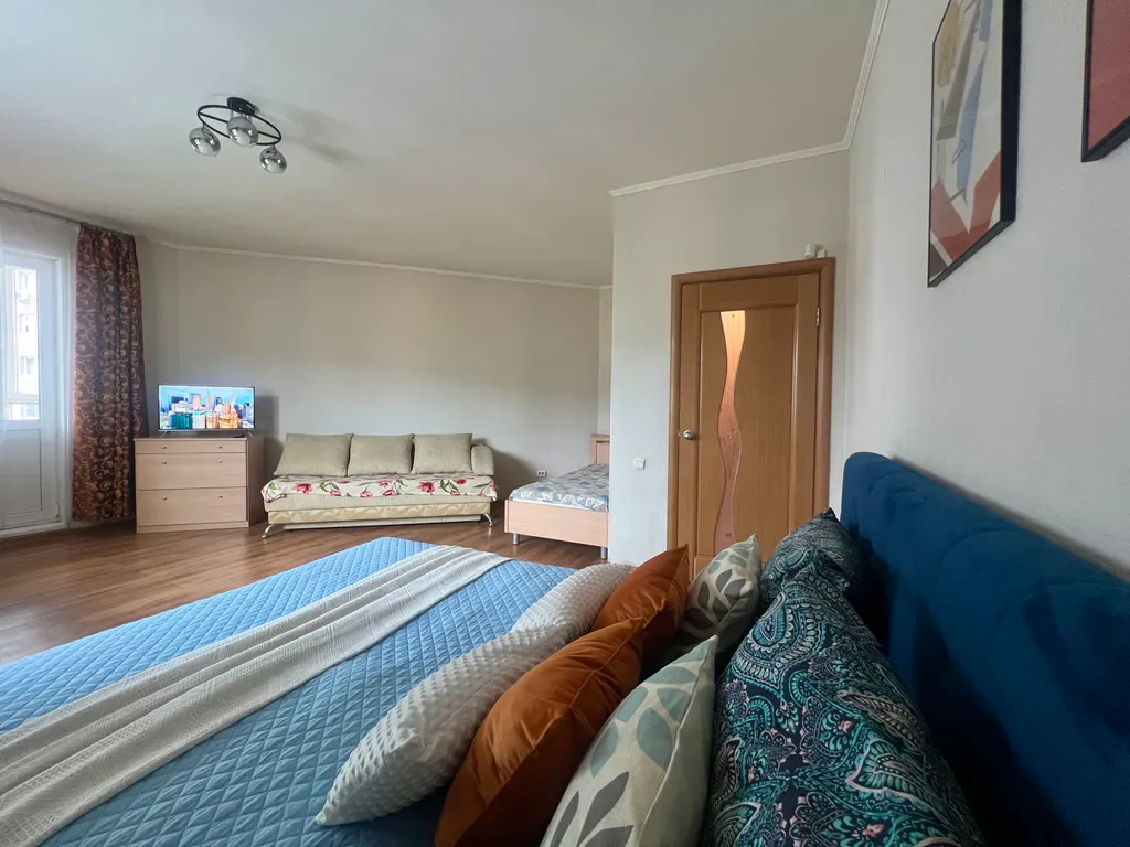 Просторная однушка на ЖД вокзале, не берем оплату за финальную уборку