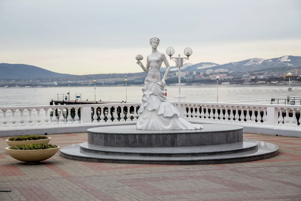 Квартира 3-комнатная квартира с террасой в Сосновой роще — Геленджик