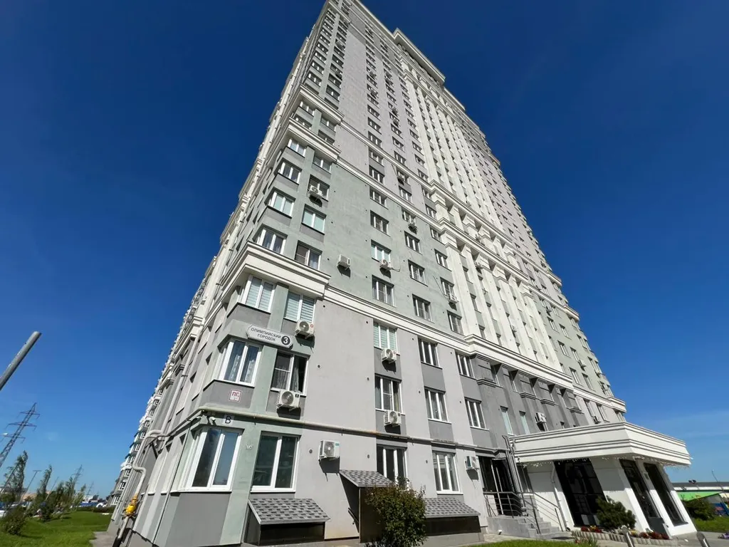 Квартира у Теннисной академии и Ледового