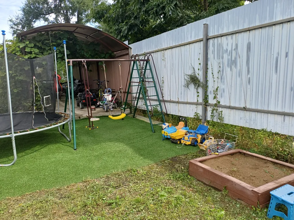 Просторные апартаменты с территорией