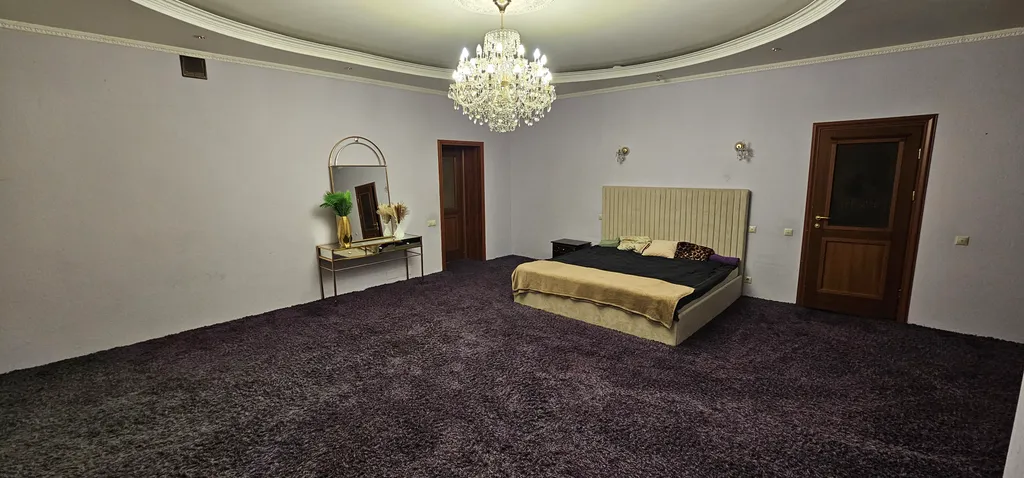 Большой дом в тихом КП