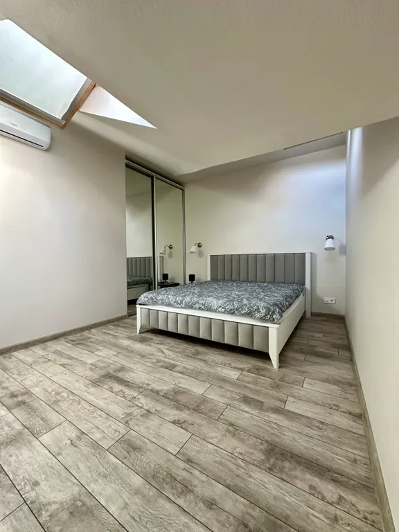 Двухуровневая квартира с видом на море и горы