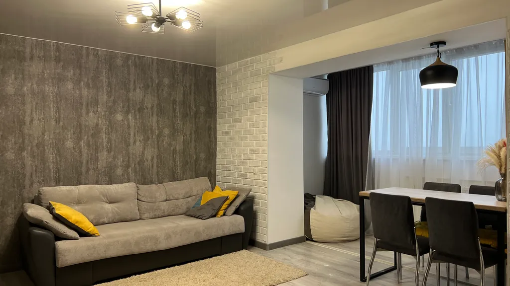 Квартира с 2 спальнями и парковочным местом недалеко от центра