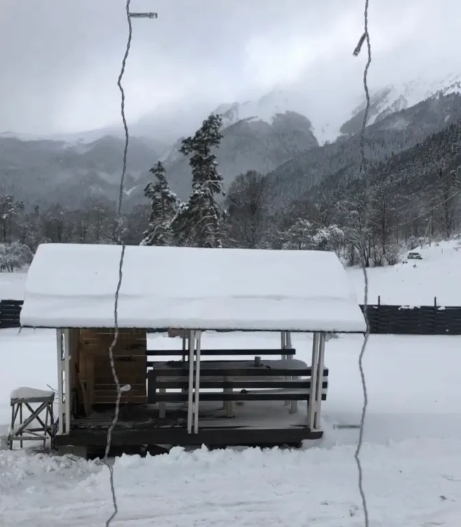 Шале с прекрасным видом на горы и лес