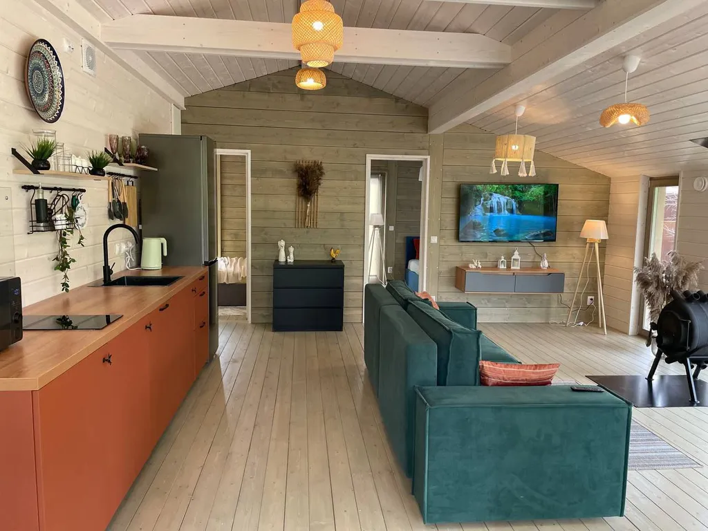 Дом с банным чаном в лесу