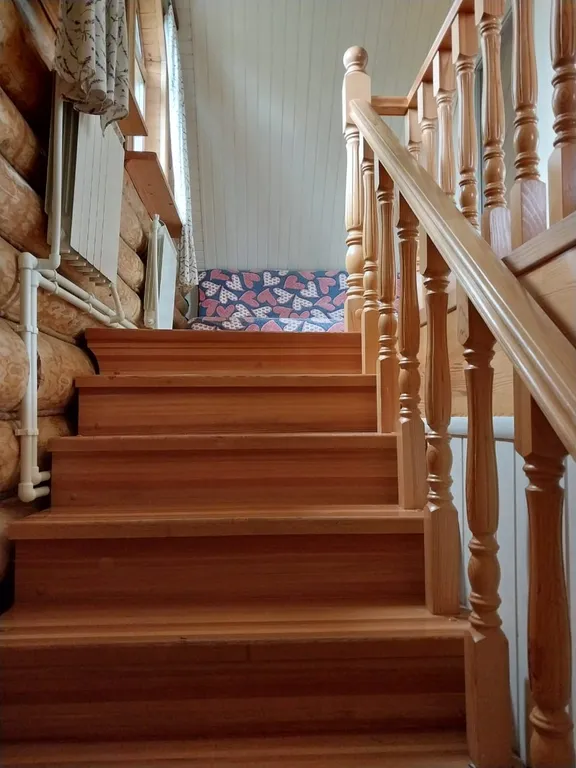 Комфортабельный 2-х этажный коттедж на 1 линии о. Селигер