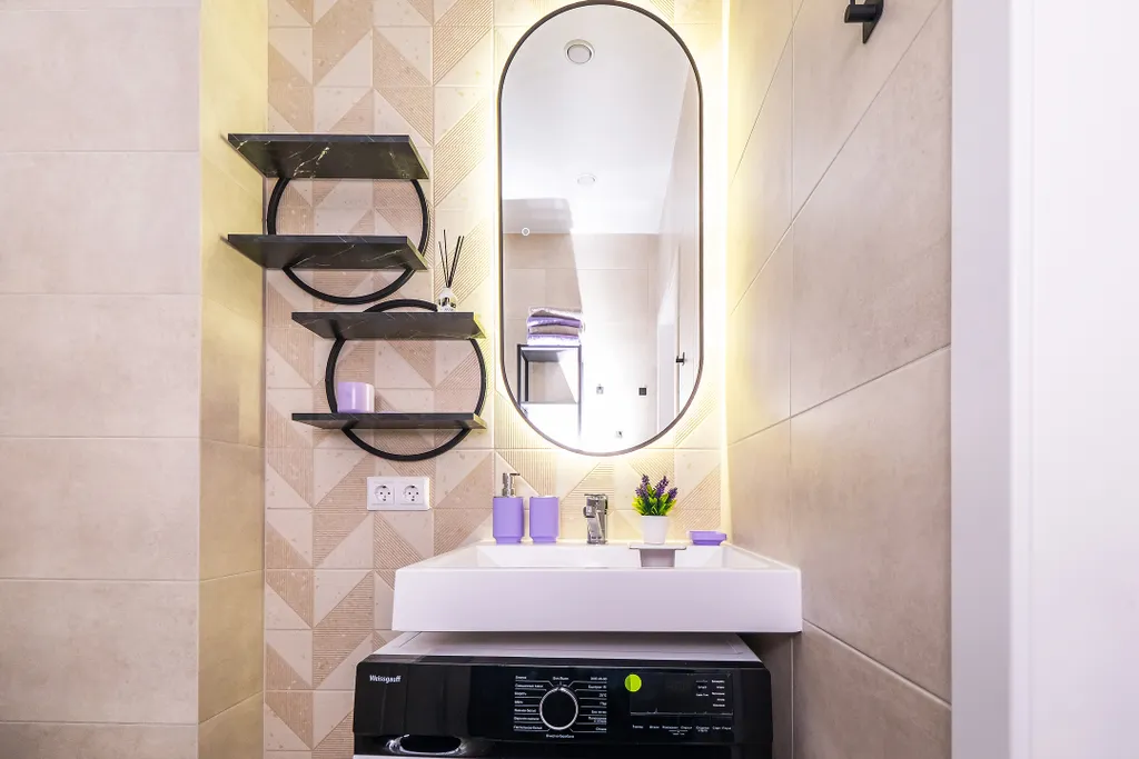 Просторная дизайнерская студия для троих