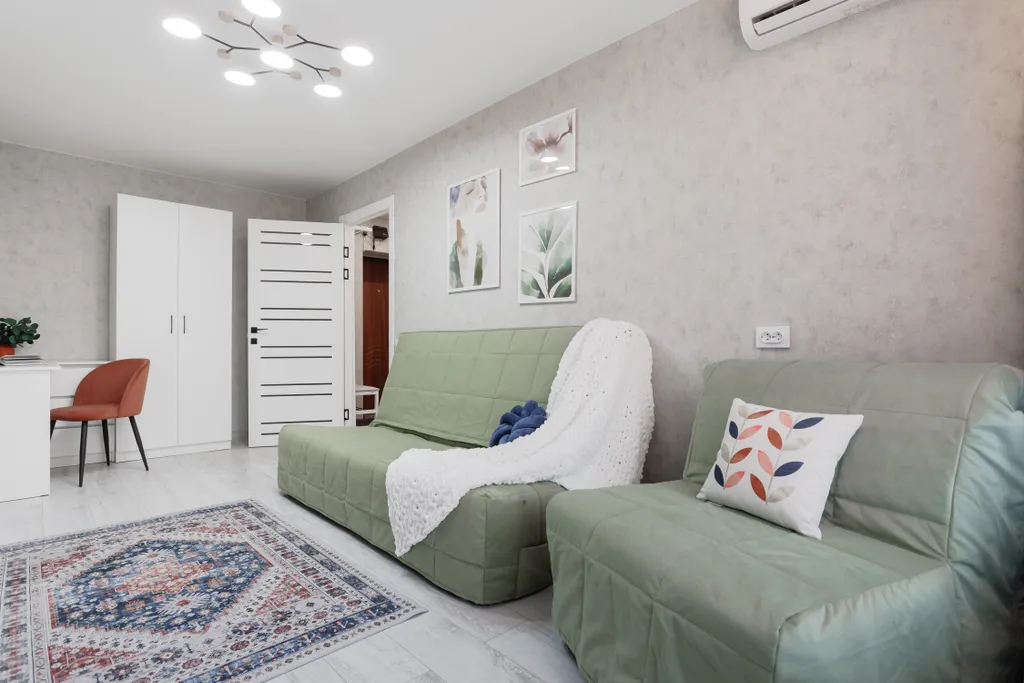 Просторная 2-комнатная квартира с дизайнерским ремонтом