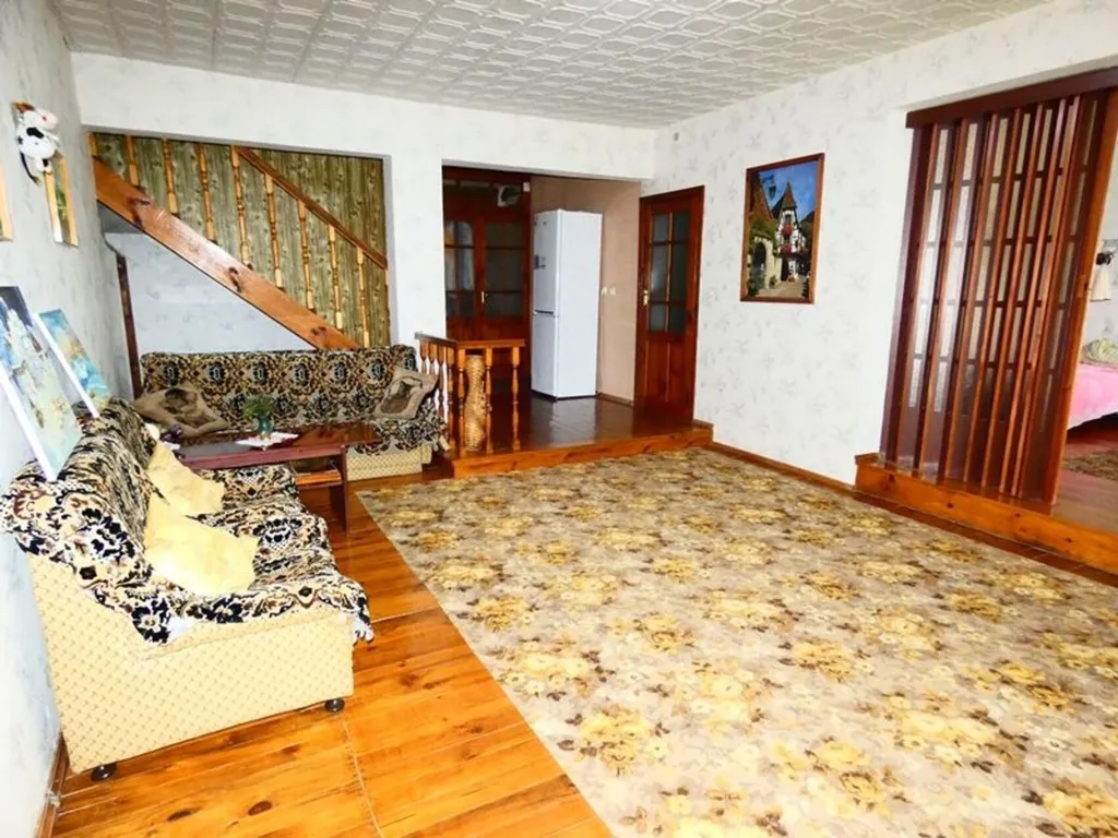 4-комнатный Дом