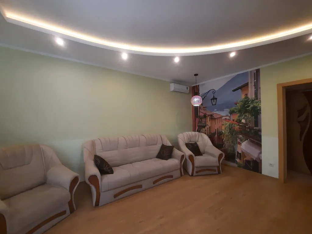 Коттедж Отдельный домик недалеко от моря — Севастополь