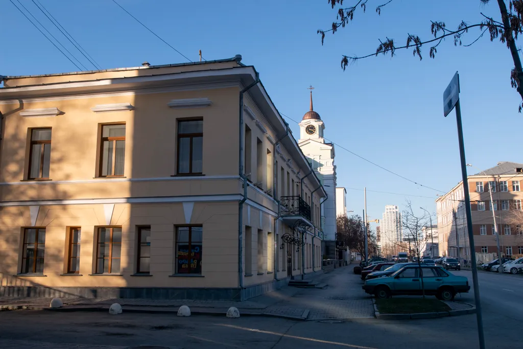 Квартира Квартира Яркая студия — Екатеринбург