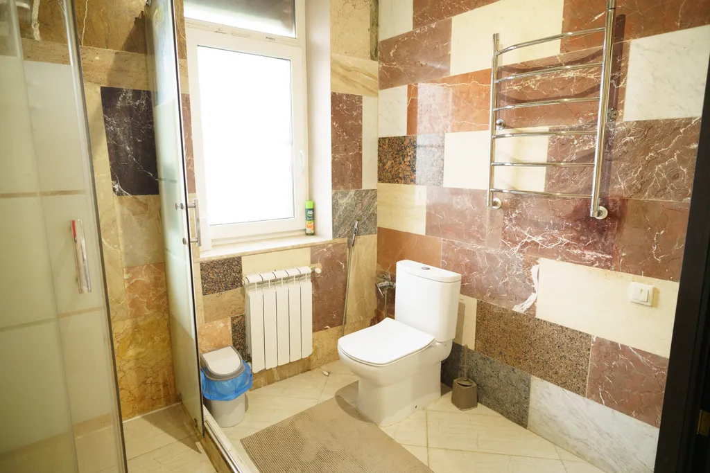 Загородный дом-шале "Pinebrook", аренда, у реки Дон. Сезонный бассейн.