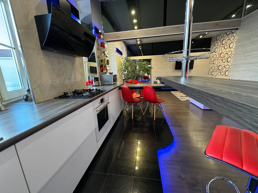 Апартаменты в самом центре города - ул. Советская 15а