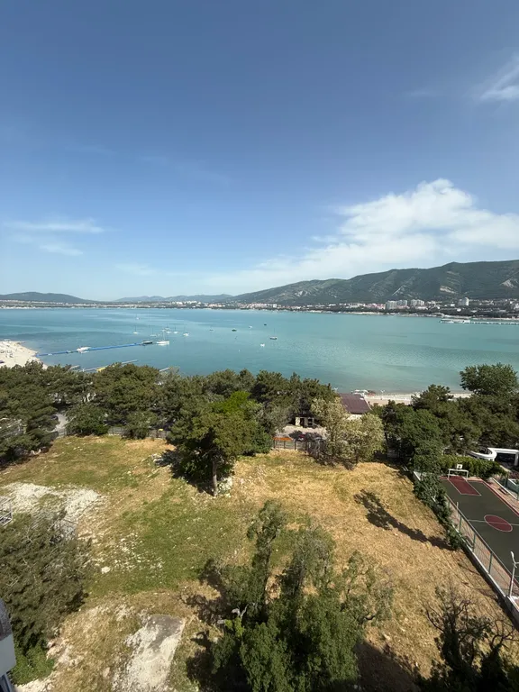 Квартира с шикарным видом на море и горы!