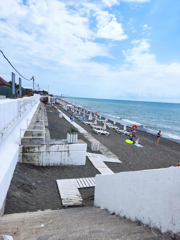 Уютная евро двушка на берегу моря