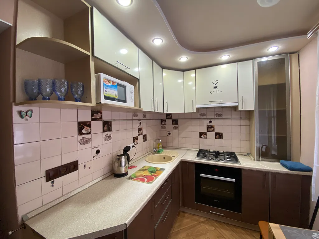 Двухкомнатная квартира у ФОК Надежда