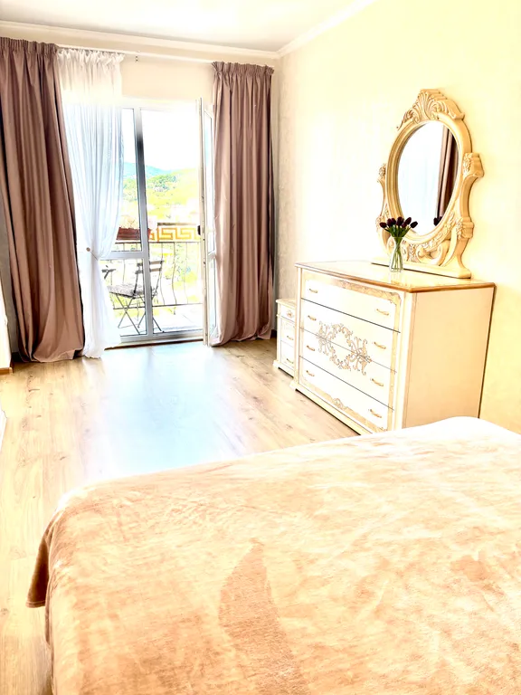 Видовая квартира рядом с морем