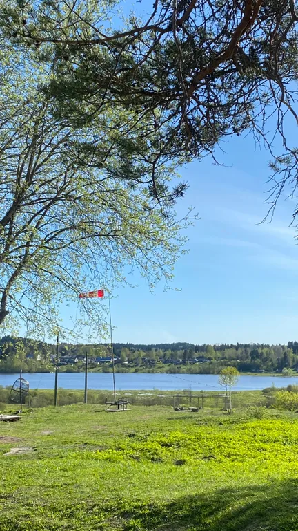 Дом с видом на озеро без соседей