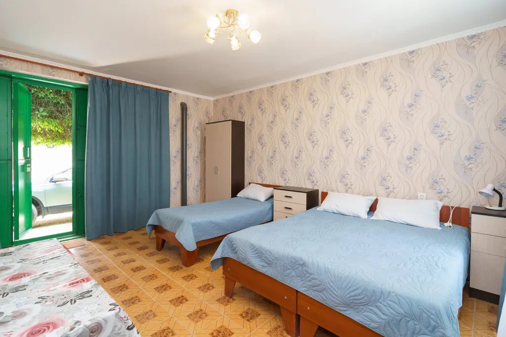 Тихие и уютные апартаменты в п. Орджоникидзе, 300 м до берега моря